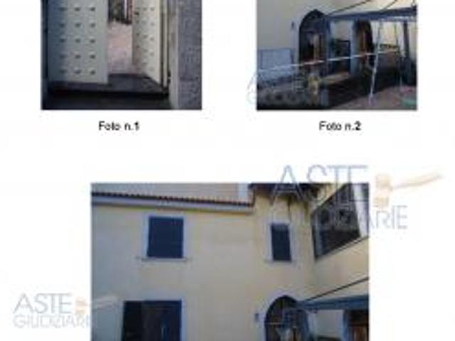 IMMOBILI IMMOBILE COMMERCIALE Via Cannavale, 80053 Castellammare di Stabia NA, Italia
