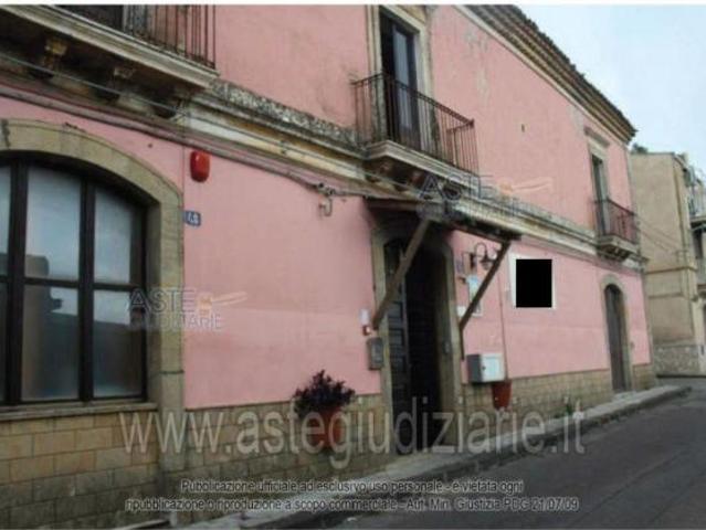 IMMOBILI IMMOBILE COMMERCIALE VIA CARCERE 48