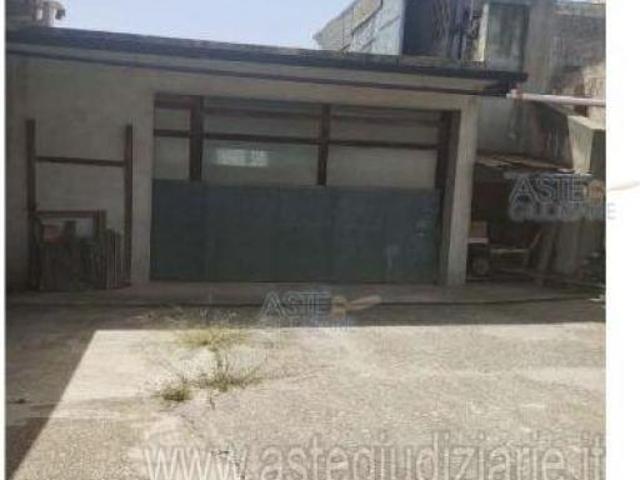 IMMOBILI IMMOBILE COMMERCIALE Via Alcamo, 91022 Castelvetrano TP, Italia