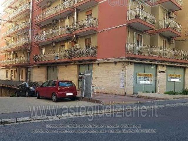 IMMOBILI IMMOBILE COMMERCIALE Via Archimede, 96, 97100 Ragusa RG, Italia