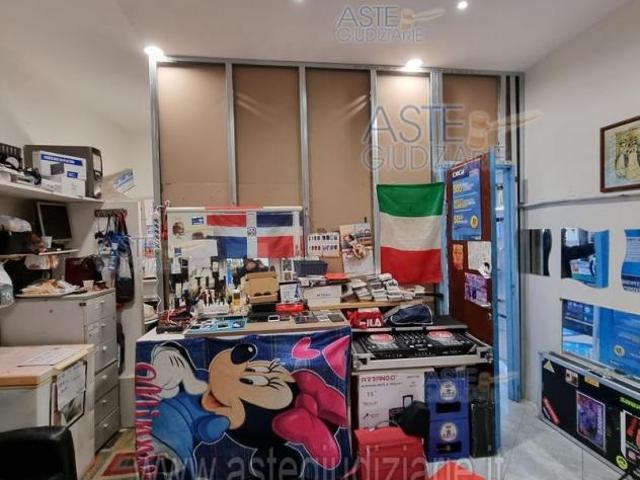 IMMOBILI IMMOBILE COMMERCIALE Via Buontalenti, 17, 57123 Livorno LI, Italia