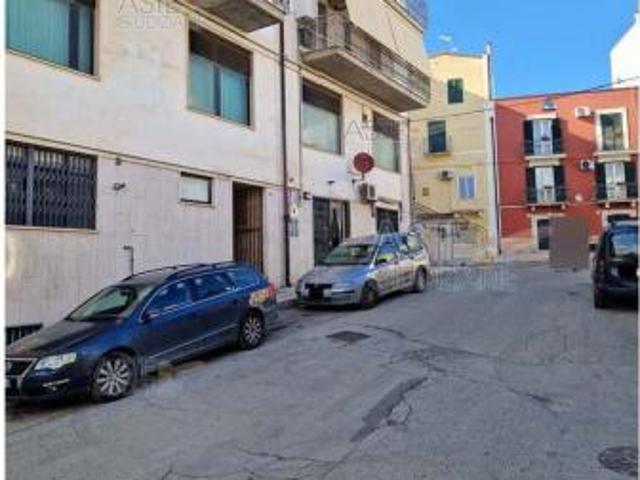 IMMOBILI IMMOBILE COMMERCIALE Via Guadagno, 21 23, 76014 Spinazzola BT, Italia