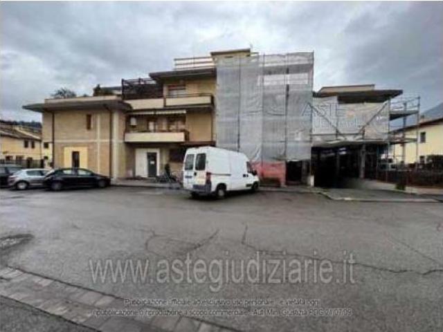 IMMOBILI IMMOBILE COMMERCIALE Via Gualchiera, 1, 59100 Prato PO, Italia