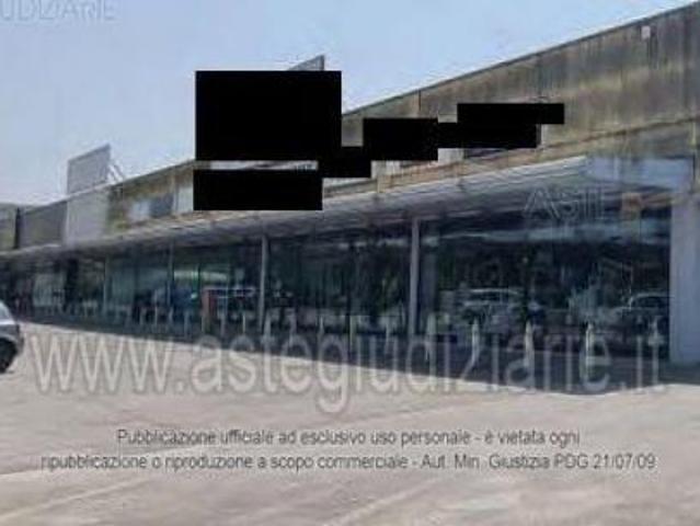 IMMOBILI IMMOBILE COMMERCIALE Via del Commercio, 6, 57014 Collesalvetti LI, Italia