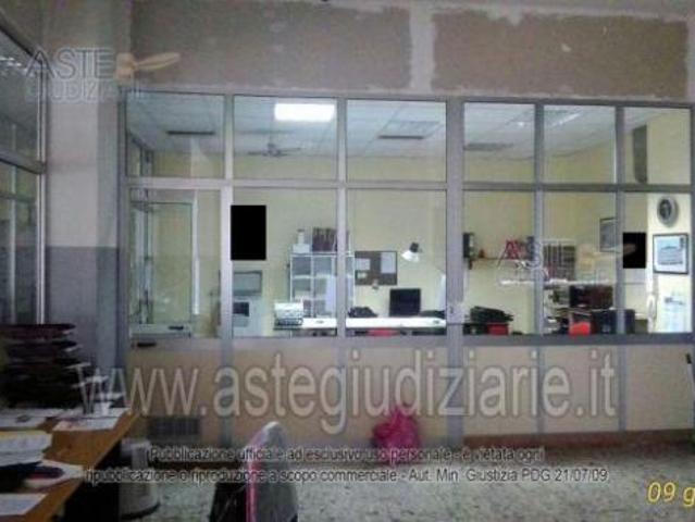 IMMOBILI IMMOBILE COMMERCIALE Via Fossa della Creta, 42, 95122 Catania CT, Italia