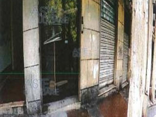 IMMOBILI IMMOBILE COMMERCIALE Via Fereggiano, 203A, 203 B 16144 Genova GE, Italia