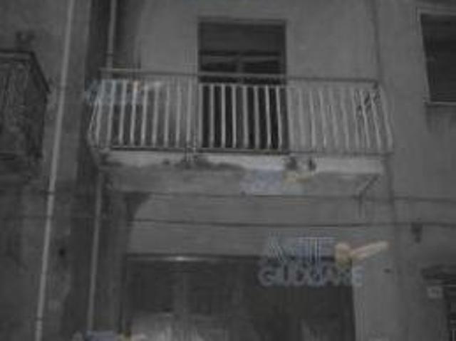 IMMOBILI IMMOBILE COMMERCIALE Via IV Traversa 96/98