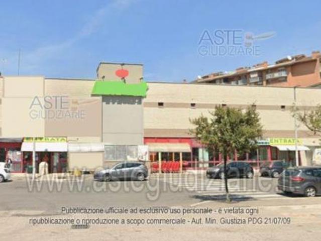 IMMOBILI IMMOBILE COMMERCIALE Via Niccolò Copernico, 13, 00071 Pomezia RM, Italia