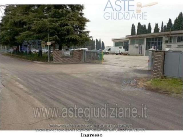 IMMOBILI IMMOBILE COMMERCIALE Via Santarcangelo Bellaria, 60, 47822 Santarcangelo di Romagna RN, Italia