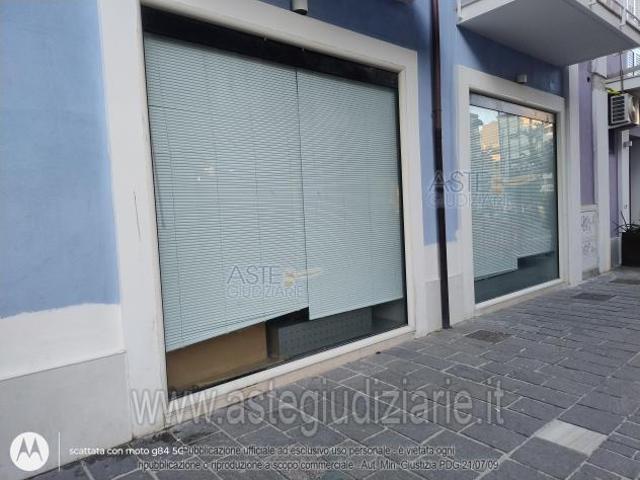 IMMOBILI IMMOBILE COMMERCIALE Via Piave, 35, 65122 Pescara PE, Italia