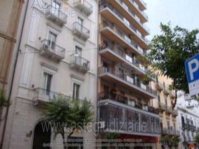 IMMOBILI IMMOBILE COMMERCIALE Via Principe Amedeo, 60, 74123 Taranto TA, Italia