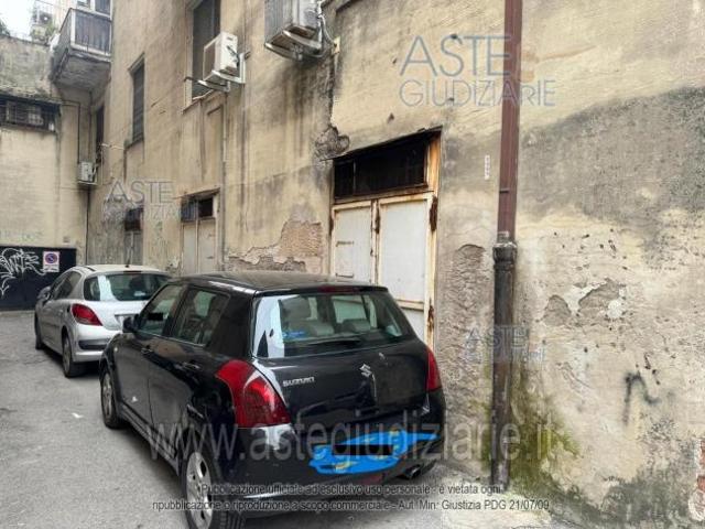 IMMOBILI IMMOBILE COMMERCIALE Via Quaglia, 27, 84124 Salerno SA, Italia
