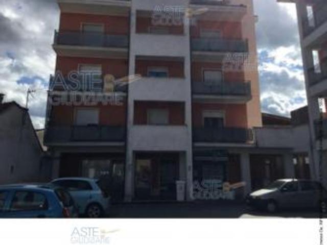IMMOBILI IMMOBILE COMMERCIALE Via Roma, 235, 67051 Avezzano AQ, Italia