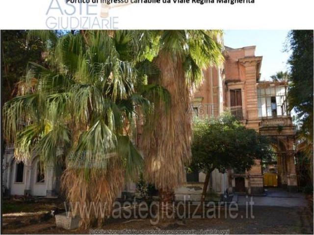 IMMOBILI IMMOBILE COMMERCIALE Viale Regina Margherita, 12/14, 95125 Catania CT, Italia