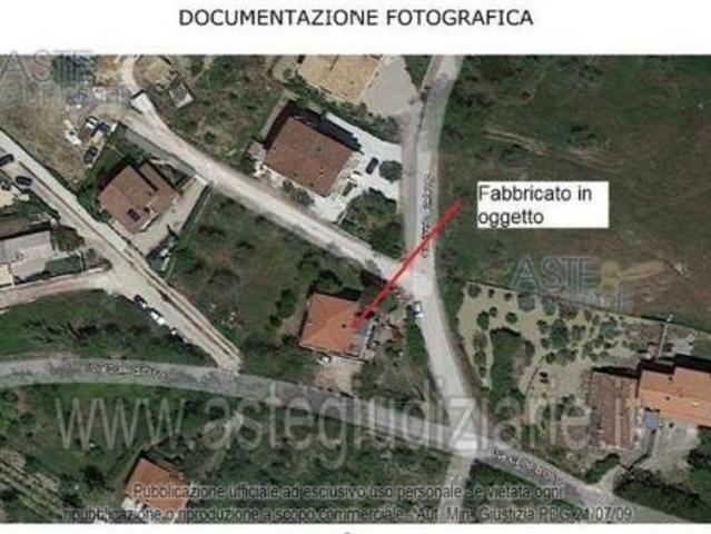 IMMOBILI IMMOBILE COMMERCIALE Contrada Colle Barbone 32