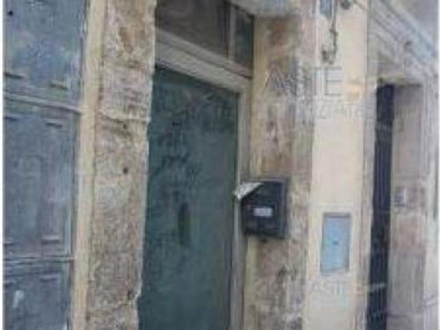 IMMOBILI IMMOBILE COMMERCIALE Corso Vittorio Emanuele, 90, 95041 Caltagirone CT, Italia