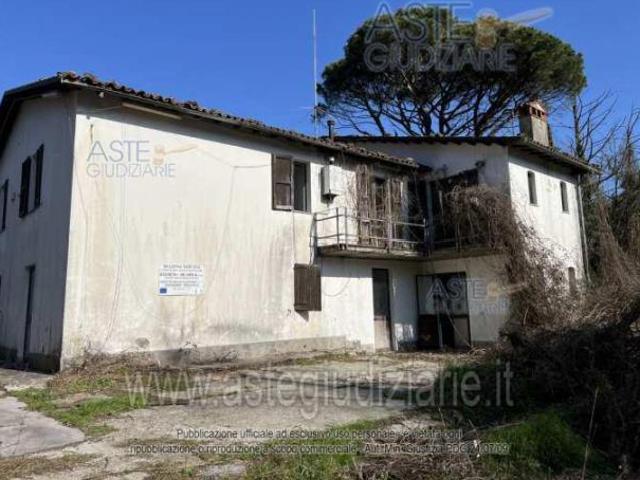 IMMOBILI IMMOBILE COMMERCIALE Localit Belvedere snc