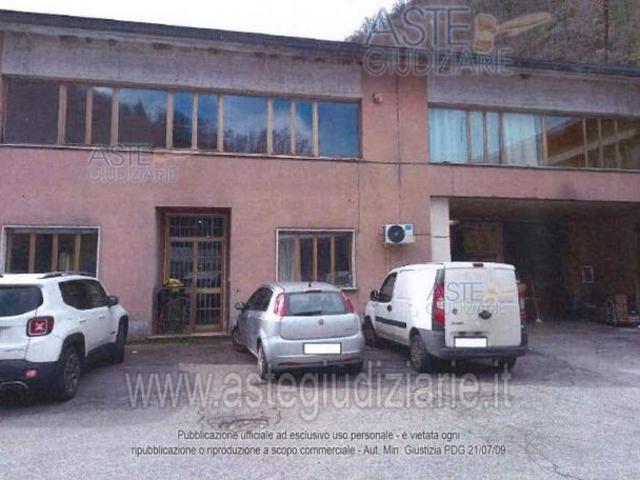 IMMOBILI IMMOBILE INDUSTRIALE Via Di Lugliano, 6, 55022 Lugliano LU, Italia