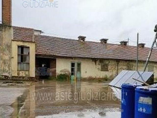 IMMOBILI IMMOBILE INDUSTRIALE Via Leopoldo Pilla, 17, 46010 Curtatone MN, Italia