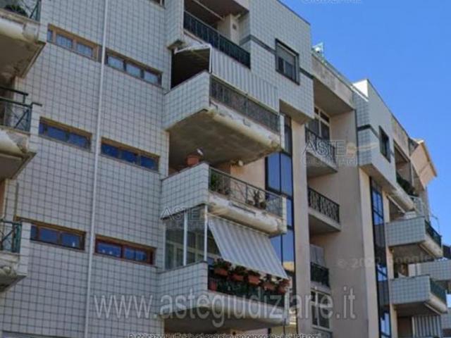 IMMOBILI IMMOBILE RESIDENZIALE C. Italia, 9, 00042 Anzio RM, Italia