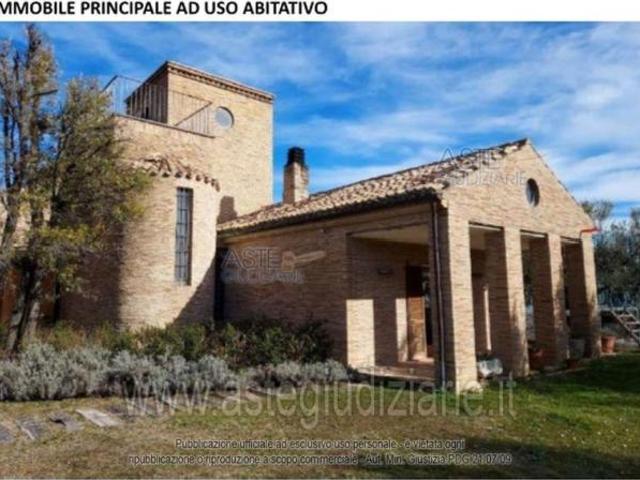 IMMOBILI IMMOBILE RESIDENZIALE Contrada Colle Vertieri, 65010 Civitaquana PE, Italia