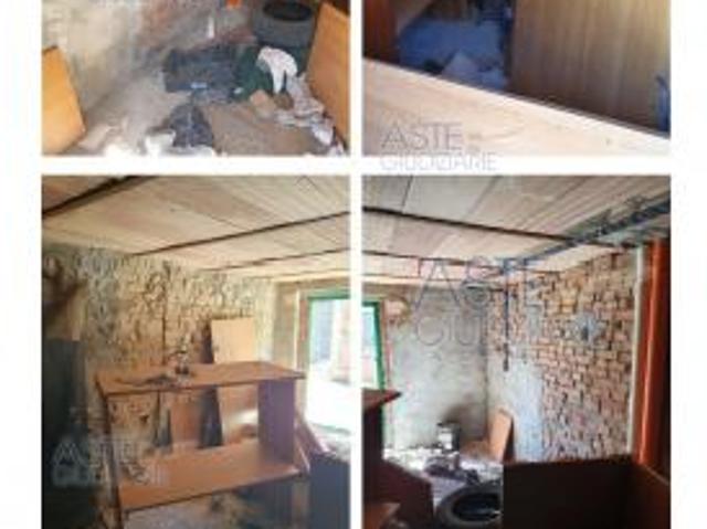IMMOBILI IMMOBILE RESIDENZIALE Frazione Vigostano 32