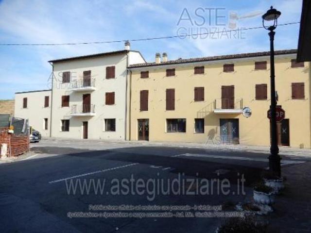 IMMOBILI IMMOBILE RESIDENZIALE Piazza Cesare Battisti 106
