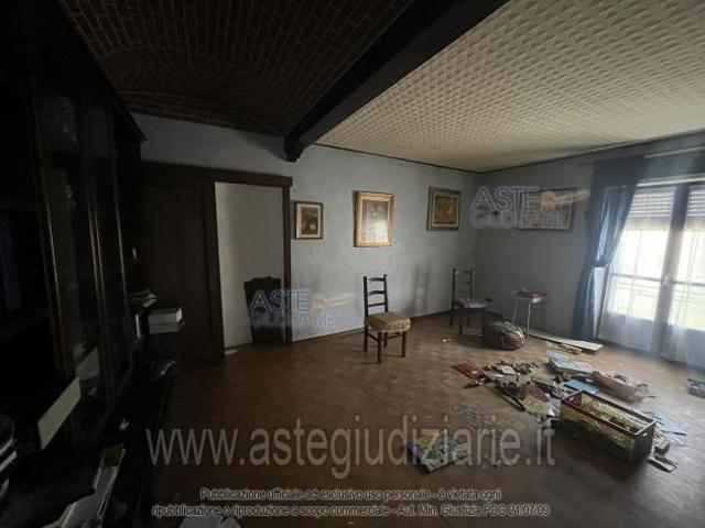 IMMOBILI IMMOBILE RESIDENZIALE Piazza Libert n. 15