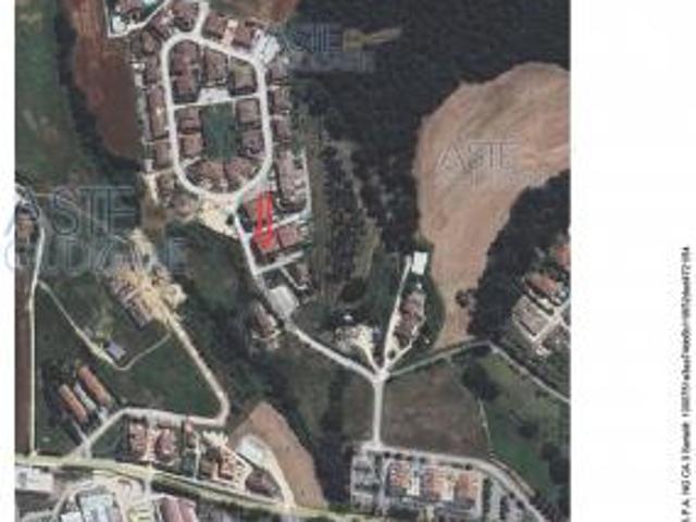 IMMOBILI IMMOBILE RESIDENZIALE Vocabolo S. Rocco Basso, 181, 06059 Todi PG, Italia