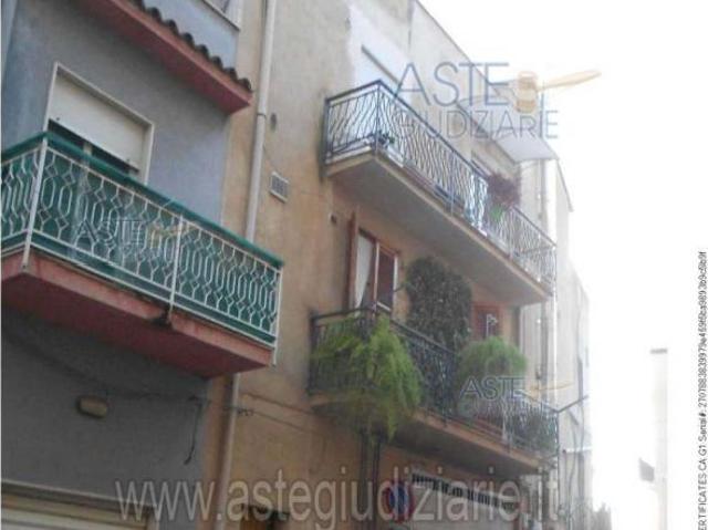 IMMOBILI IMMOBILE RESIDENZIALE via Madonna della Catena 48