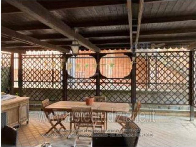 IMMOBILI IMMOBILE RESIDENZIALE via A. Alberghina nn. 2 4