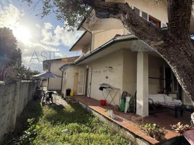 IMMOBILI IMMOBILE RESIDENZIALE Via Amerigo Vespucci, 94, 55049 Torre del Lago Puccini LU, Italia