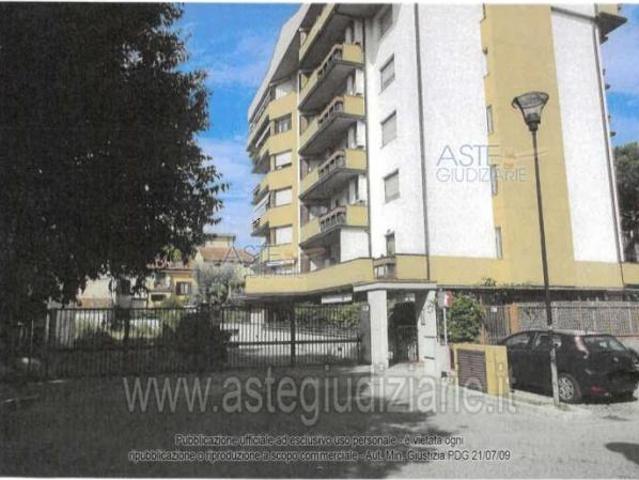 IMMOBILI IMMOBILE RESIDENZIALE Via Bologna, 66/15, 59100 Prato PO, Italia