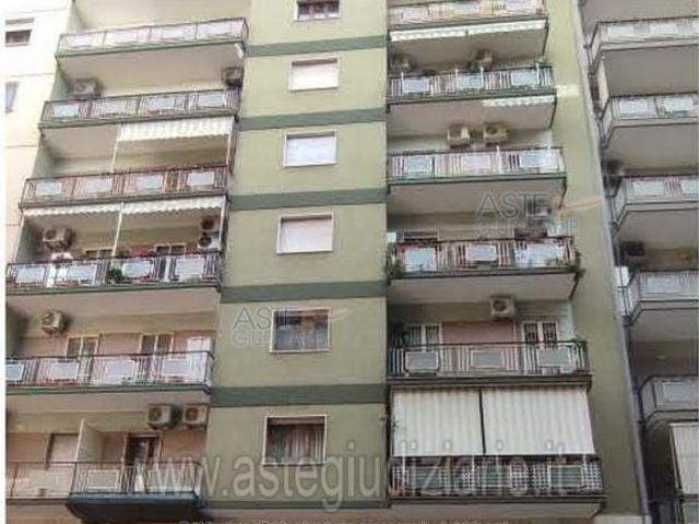 IMMOBILI IMMOBILE RESIDENZIALE Via Carlo Sorcinelli, 42, 74121 Taranto TA, Italia