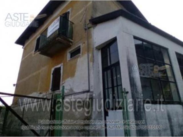 IMMOBILI IMMOBILE RESIDENZIALE Via Cesare Battisti 10