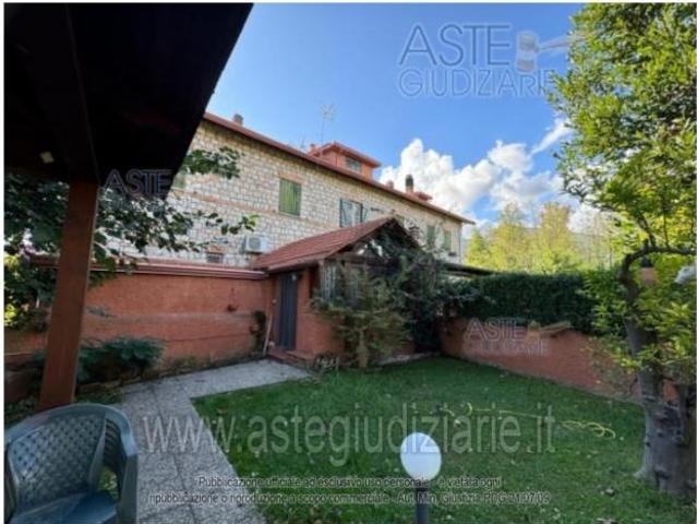 IMMOBILI IMMOBILE RESIDENZIALE Via Chiancarelle, 654, 04022 Fondi LT, Italia