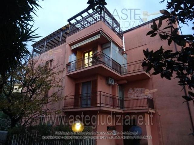 IMMOBILI IMMOBILE RESIDENZIALE Via circonvallazione conero, 58, 60026 numana an, italia