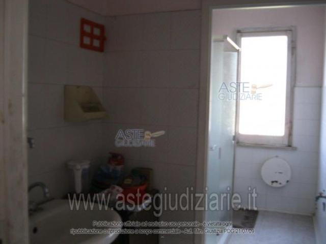 IMMOBILI IMMOBILE RESIDENZIALE Via Colle Cagioli n.165/A