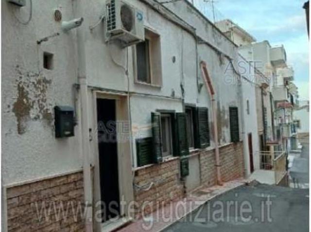 IMMOBILI IMMOBILE RESIDENZIALE Via Comedico, 13, 74013 Ginosa TA, Italia