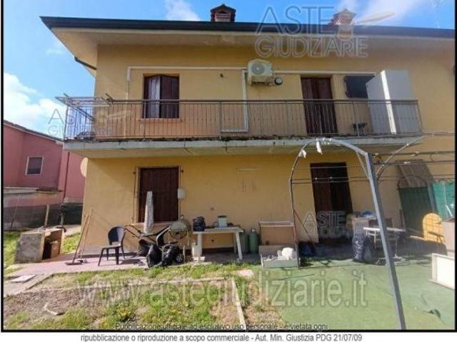 IMMOBILI IMMOBILE RESIDENZIALE Via Confine, 8, 46030 Correggioverde MN, Italia