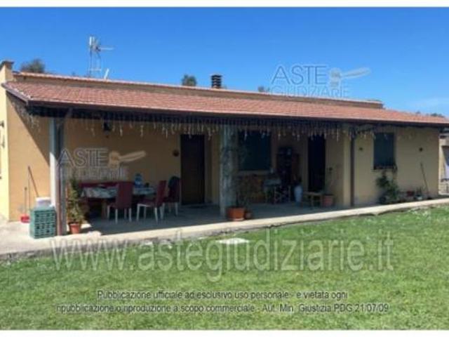 IMMOBILI IMMOBILE RESIDENZIALE Via Crati, 59, 04011 Cogna LT, Italia