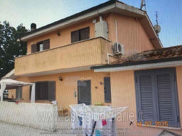 IMMOBILI IMMOBILE RESIDENZIALE Via Cristoforo Colombo, 42, 04016 Colle D'alba LT, Italia