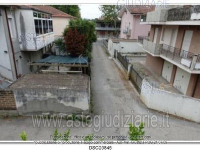 IMMOBILI IMMOBILE RESIDENZIALE Via del Santuario, 320, 65125 Pescara PE, Italia