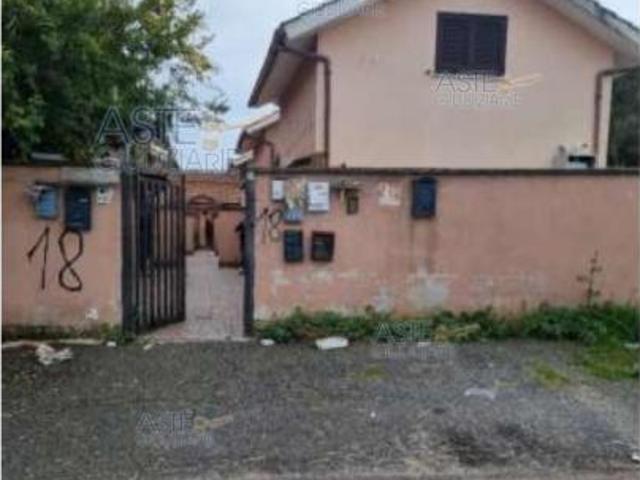 IMMOBILI IMMOBILE RESIDENZIALE Via della Vite 18