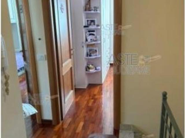 IMMOBILI IMMOBILE RESIDENZIALE Via Don Ugo Bassi, 10, 00047 Marino RM, Italia