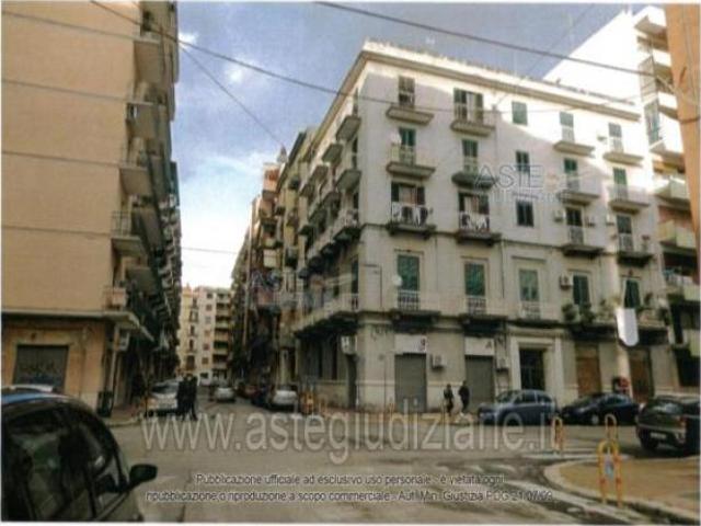 IMMOBILI IMMOBILE RESIDENZIALE Via Egidio Giusti, 7, 74121 Taranto TA, Italia