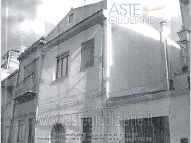 IMMOBILI IMMOBILE RESIDENZIALE Via Fontana 42