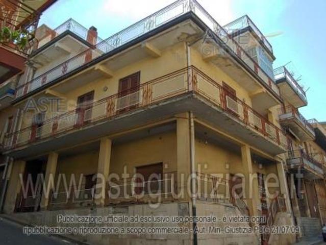 IMMOBILI IMMOBILE RESIDENZIALE Via Giaconia, 5, 95047 Paternò CT, Italia