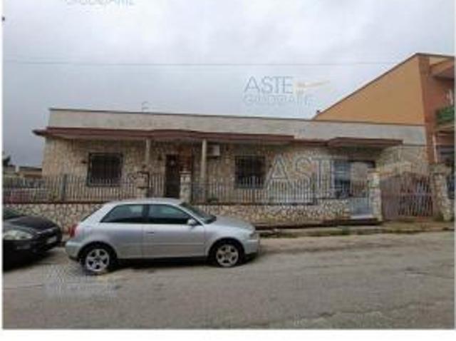 IMMOBILI IMMOBILE RESIDENZIALE Via Giuseppe Tartini, 9, 74010 Statte TA, Italia