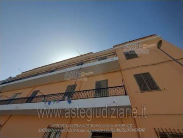 IMMOBILI IMMOBILE RESIDENZIALE via Kennedy n. 26